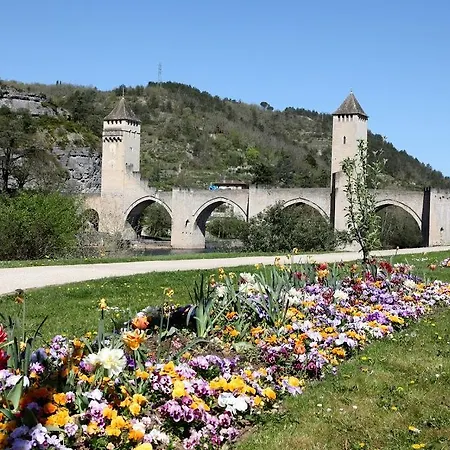 Allees Des Soupirs Cahors Exterior photo